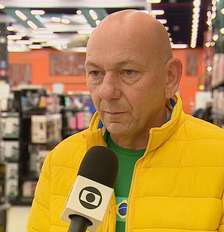 O empresário Luciano Hang em entrevista à Globo: crítica ao "jornalismo ideológico" não o impede de anunciar sua redes de lojas na emissora da família Marinho Foto: Reprodução/TV