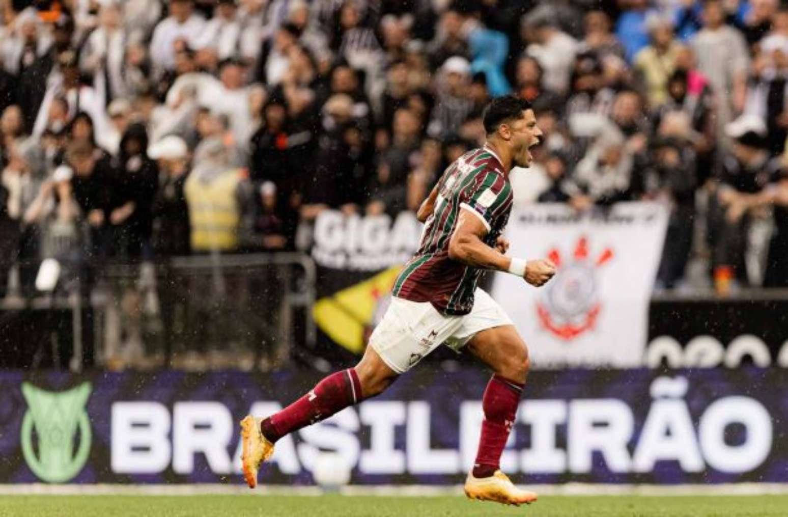 Hulk marcou mais duas vezes com a camisa do Fluminense &ndash; FOTO: MARINA GARCIA / FLUMINENSE F.C.