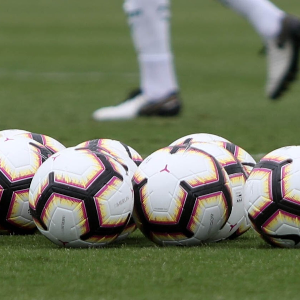 Clubes procuram governo e discutem programa para renegociar dívidas em meio à crise das bets