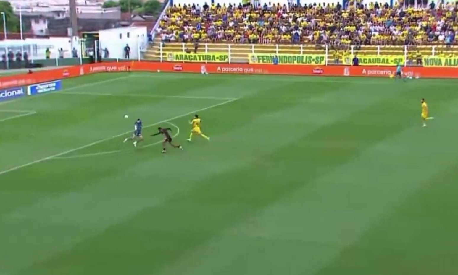 Muralha falhou duas vezes em 12 minutos &ndash;