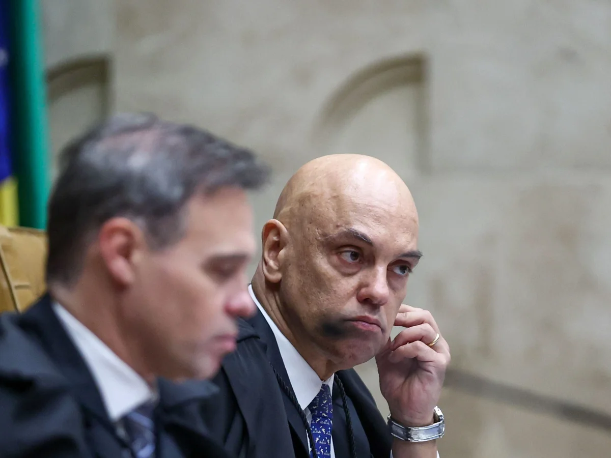 Moraes vê "finalidade político-eleitoral" em pedido de Mendonça contra ele