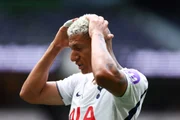 Richarlison com a camisa do Tottenham