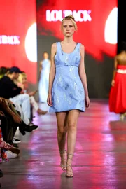 Etiqueta explorou a moda noiva em desfile