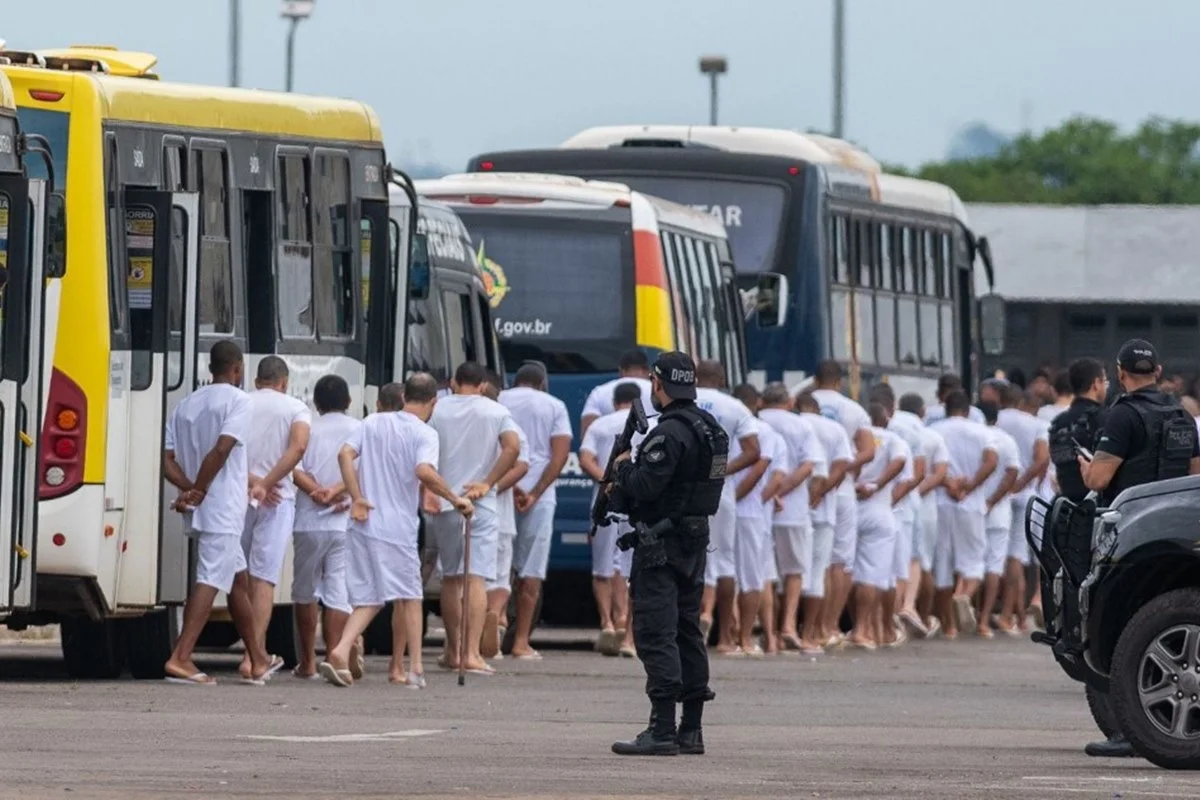 Saidão: 10 detentos que tiveram benefício em agosto não retornaram à prisão