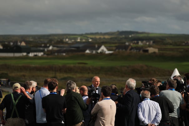 Donald Trump dobra a aposta no apoio à Irlanda unida