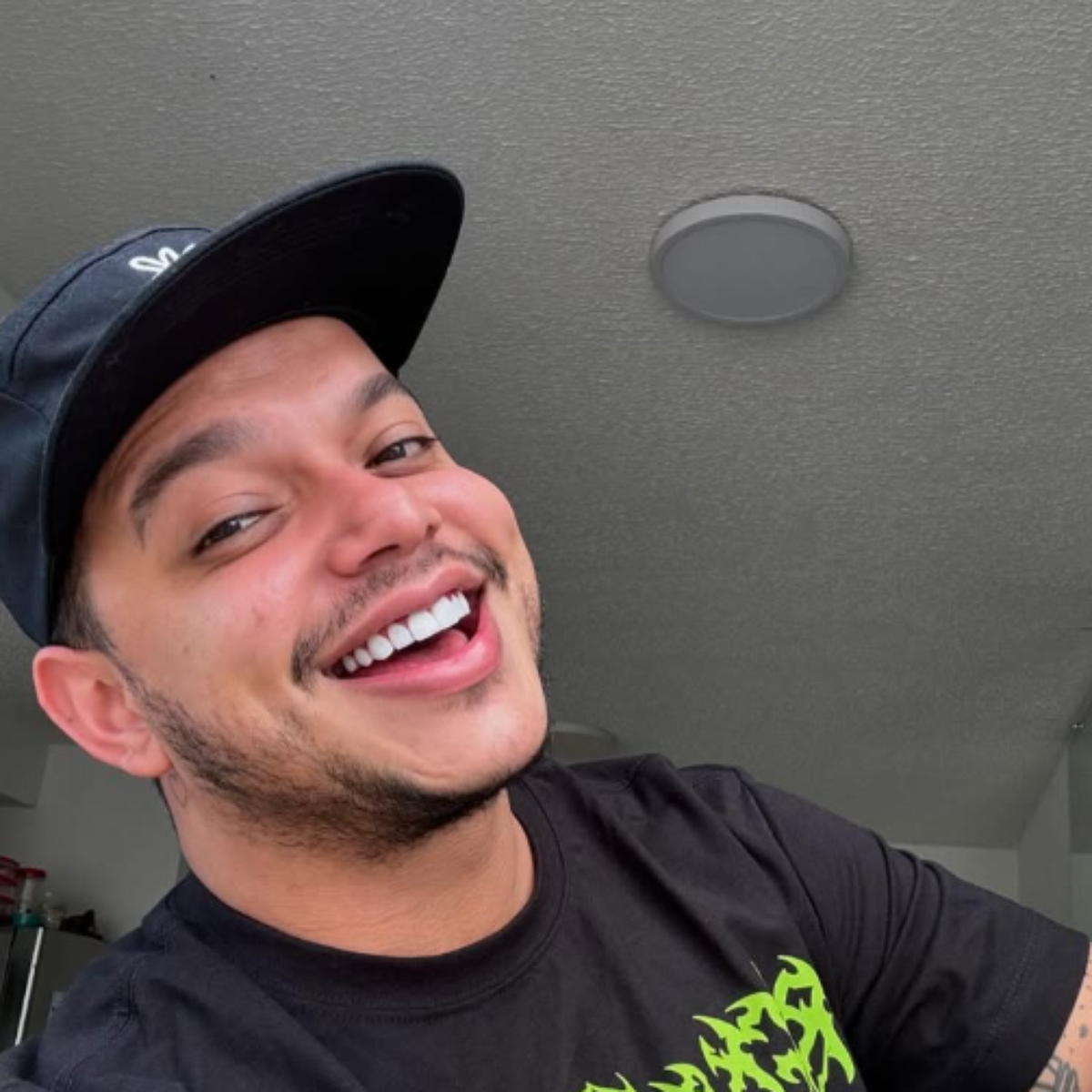 Influenciador desabafa após ser vítima de sequestro em Manaus: 'Pensei que não voltaria vivo'