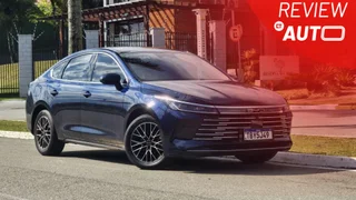 Review BYD King: passamos 1 mês com o híbrido que "destronou" o Corolla