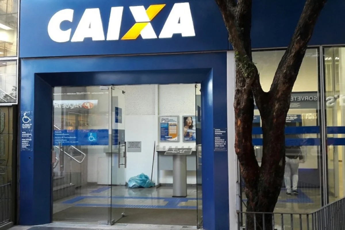 Bancários da Caixa Econômica Federal no DF aderem à paralisação nacional