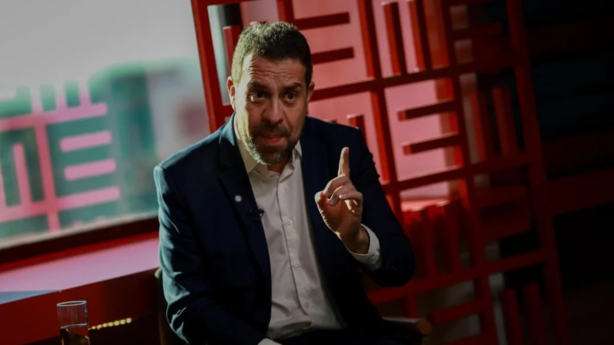 "Ninguém quer comer carne de burro por aqui", diz Boulos após fala de Milei