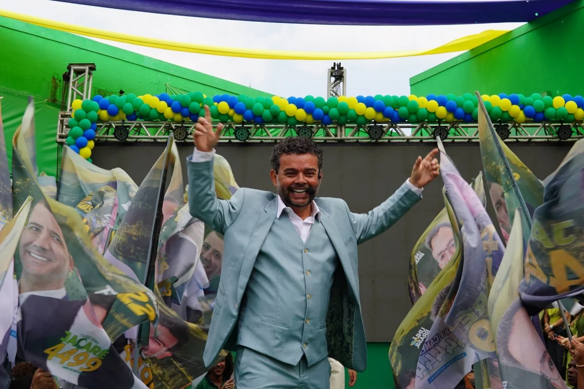 Candidato barrado pelo TRE-RJ pagou R$ 100 mil do Fundão à própria empresa