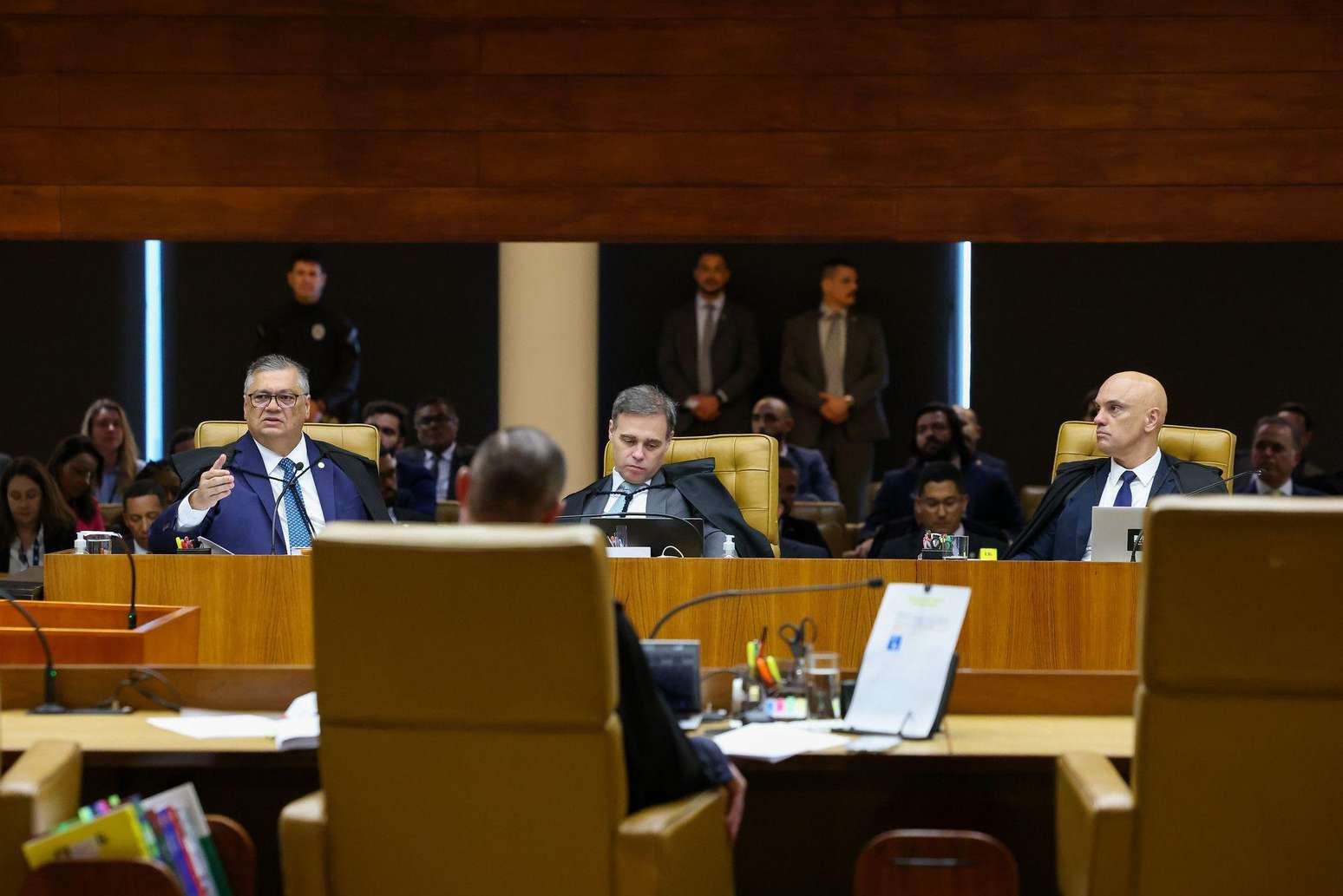 Fl&aacute;vio Dino, Andr&eacute; Mendon&ccedil;a e Alexandre de Moraes; os tr&ecirc;s protagonizaram momentos tensos na Corte