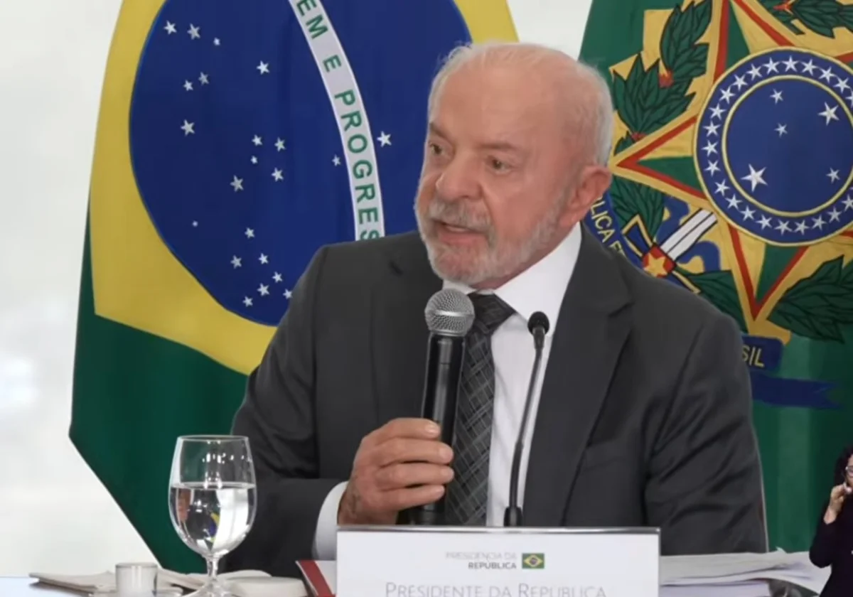 Lula rebate Flávio e diz que não indicou Moraes ao STF