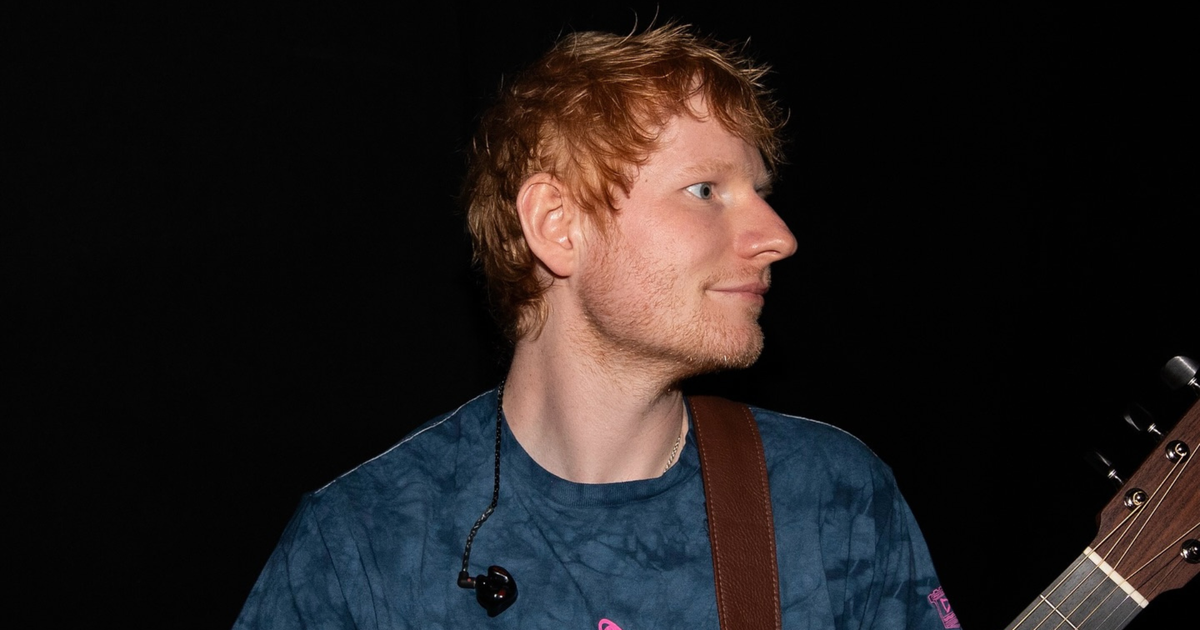 Quem é o empresário bilionário que está no centro da polêmica da turnê de Ed Sheeran?
