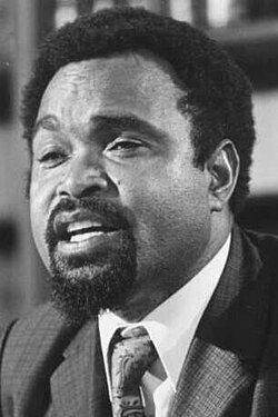 Sir Michael Somare and the founding fathers made the right choice for independence. – Wikipedia picture