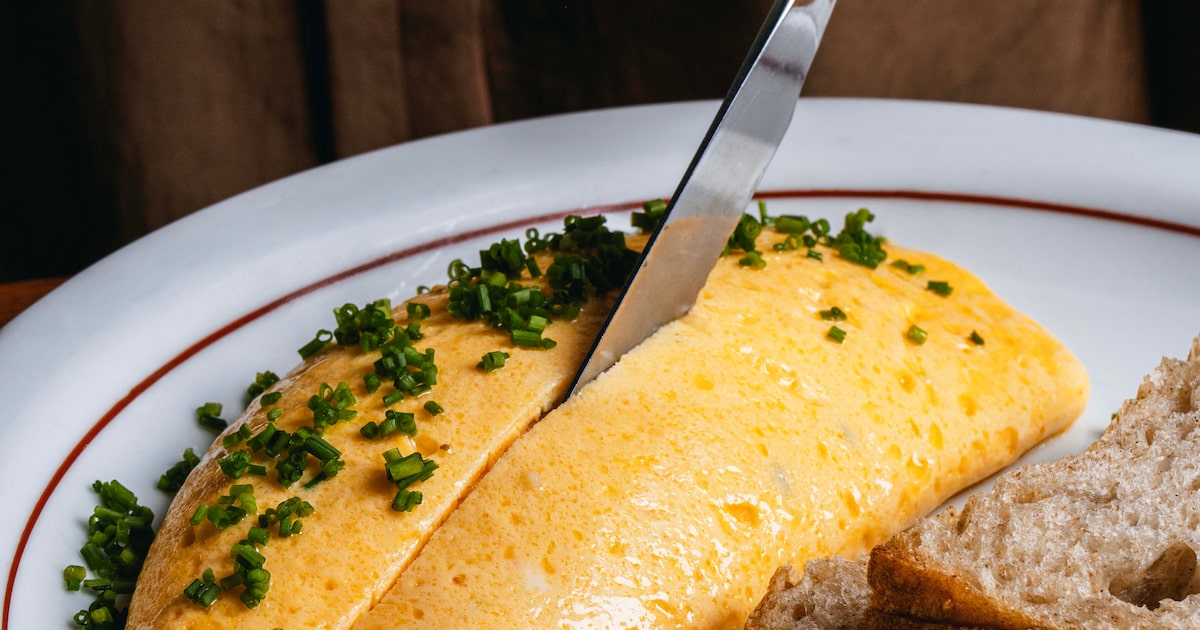 4 dicas de expert: Fábio Pasquale ensina a omelete caseira cremosa por dentro e bonita por fora