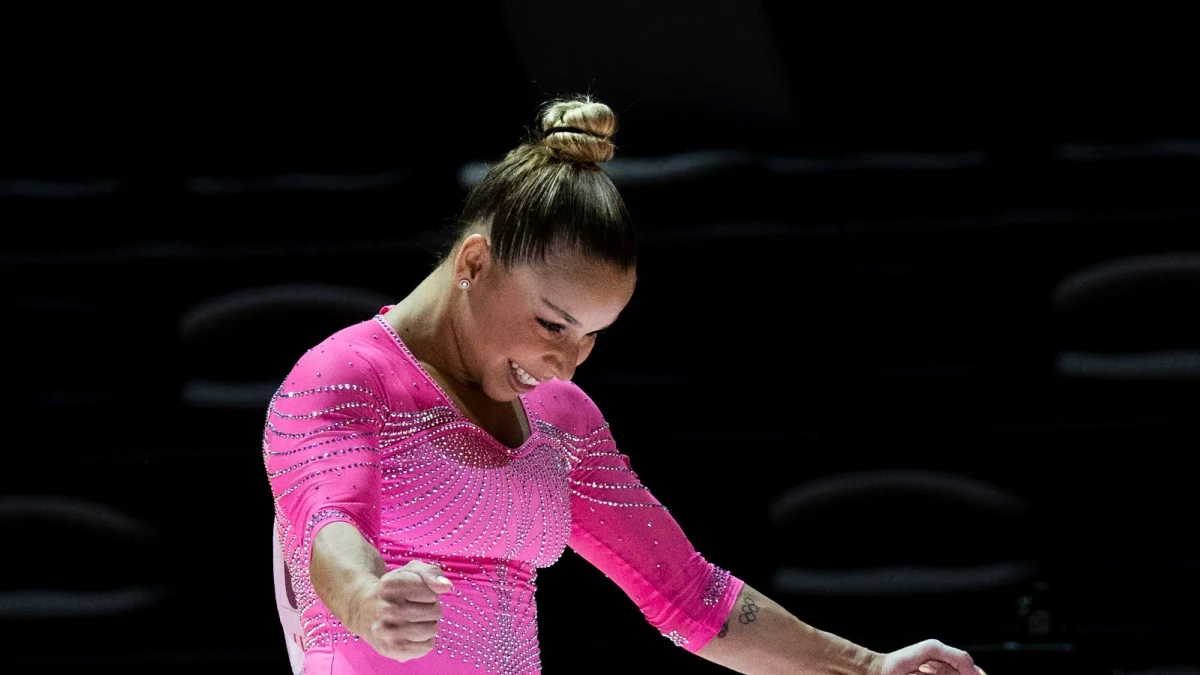 Mundial de Ginástica: Flávia Saraiva ganha prata no solo; Lorrane é bronze