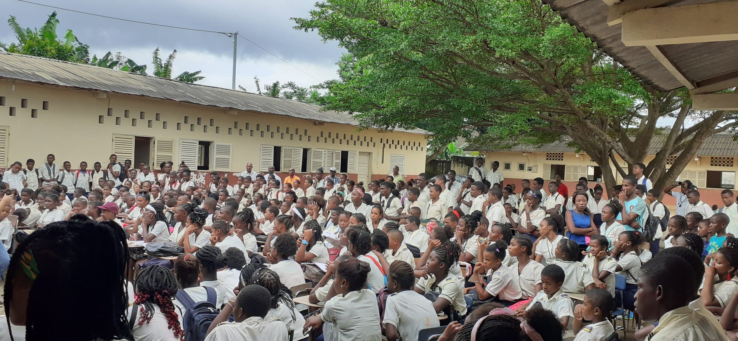 Cerca de 32 mil alunos regressam às escolas no arranque do ano letivo 2026/2027