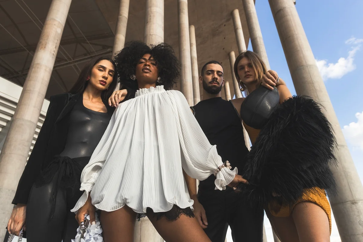 Metrópoles Catwalk começa hoje (14/9); saiba como acessar o evento