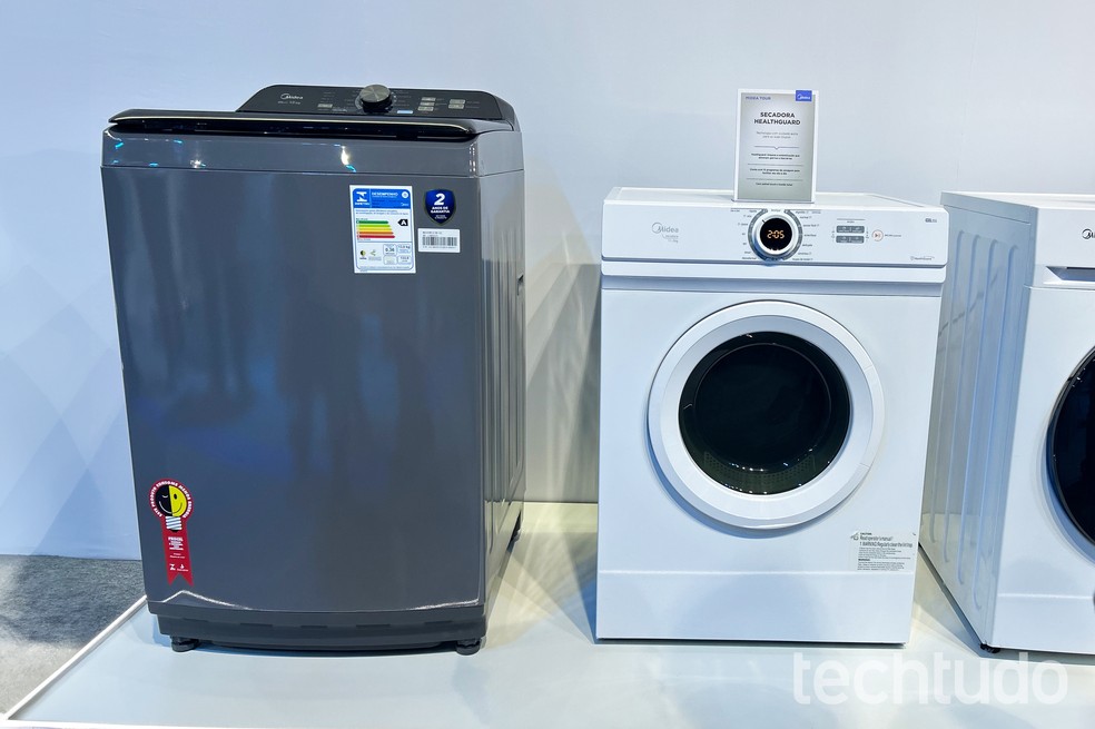 Máquina de lavar com abertura frontal ou superior? Veja modelo ideal para você