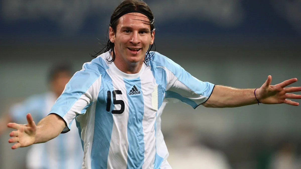 Messi fará despedida da Argentina no estádio onde estreou em casa
