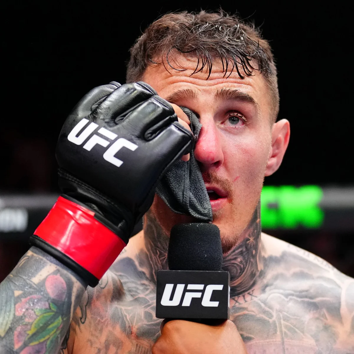 UFC: Tom Aspinall anuncia afastamento e deixa cinturão peso-pesado vago