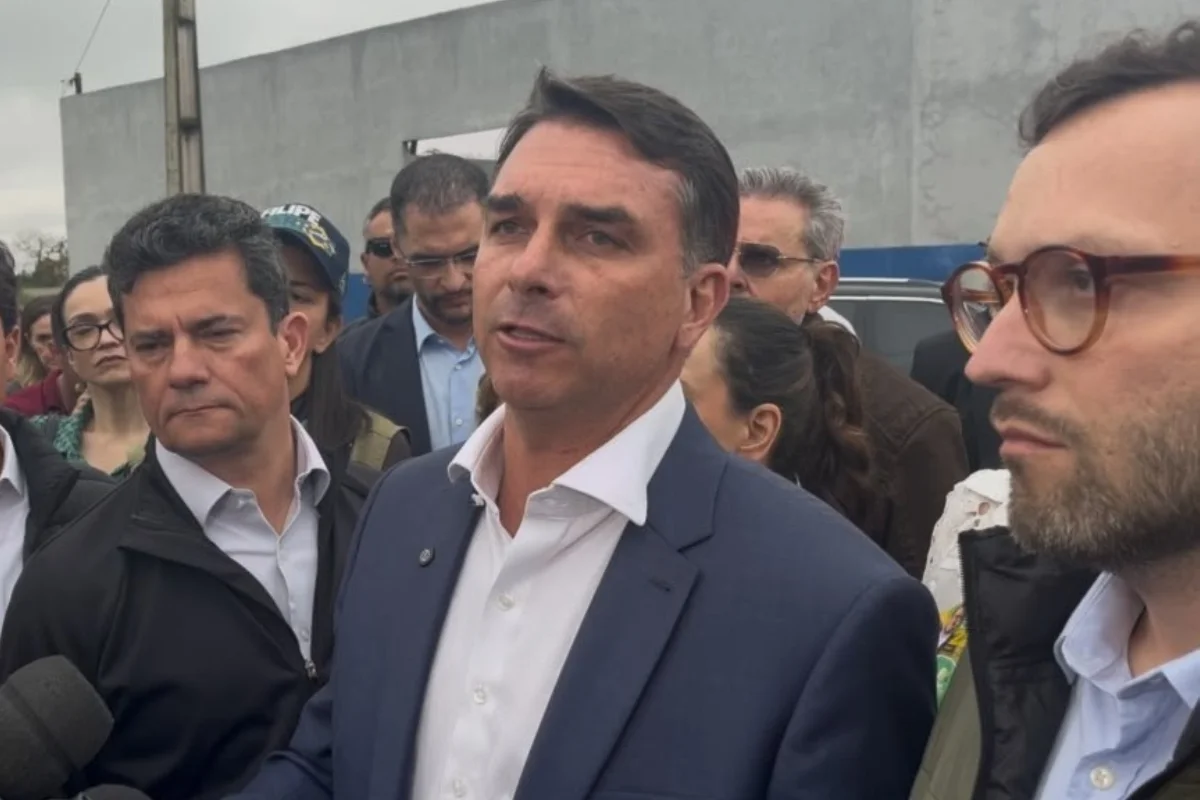 Imagem da matéria: BTG/Nexus: com 50%, Flávio Bolsonaro é mais rejeitado que Lula, que tem 48%