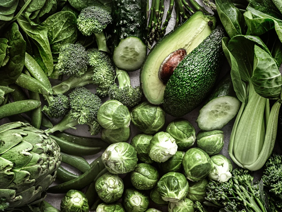 Vitamina K encontrada em vegetais verdes é ligada a pulmões mais saudáveis