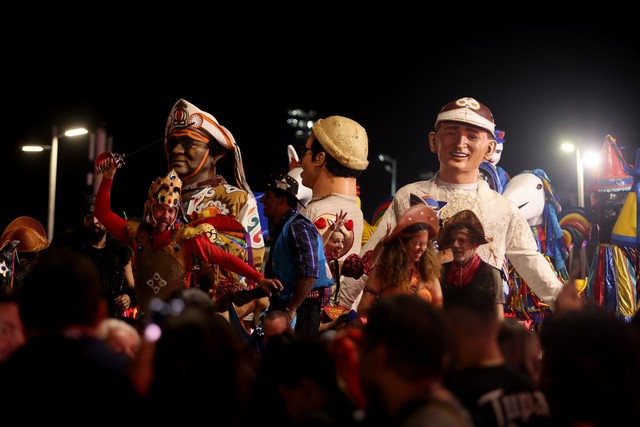 Crítica: João Gomes domina o palco, como sempre, e faz um Piseiro in Rio com cortejo pernambucano no Sunset