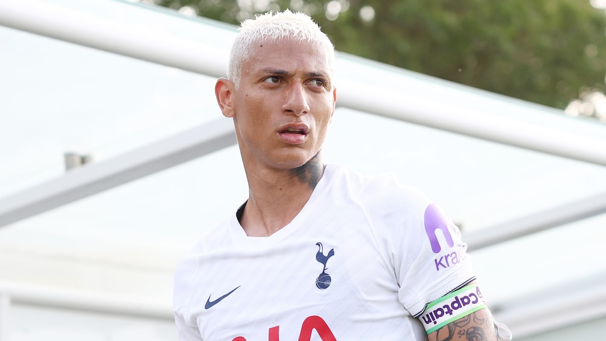 ‘Não vai mais jogar mesmo estando disponível’: técnico do Tottenham expõe racha com Richarlison