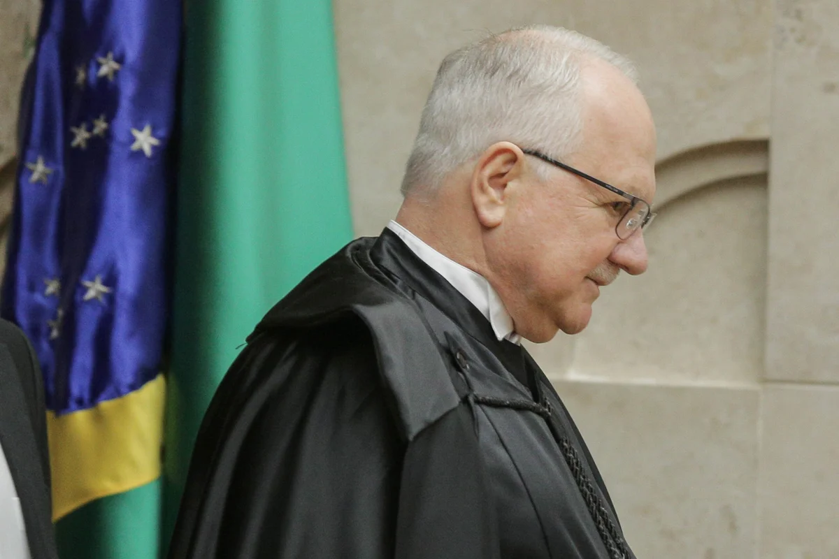 Ex-ministros, economistas e empresários assinam carta em apoio a Fachin