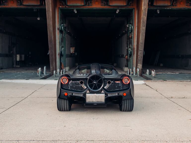 Playboys vão disputar sucessora de McLaren F1 rara, que tem só o ‘banco do piloto’ e vale R$ 31 mi