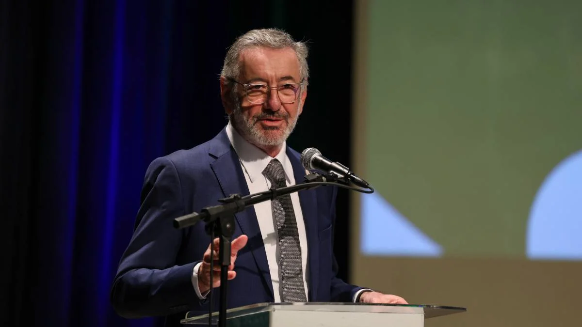 Ministros de Lula vão aos EUA para negociar tarifaço com governo Trump