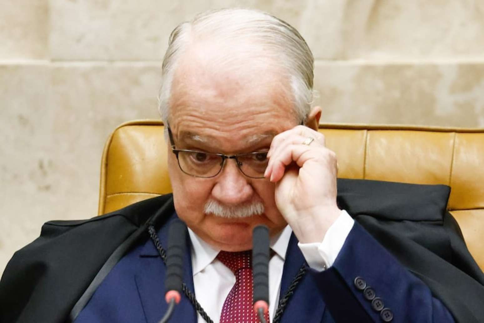 O presidente do Supremo Tribunal Federal (STF), ministro Edson Fachin, decidiu a suspens&atilde;o dos processos