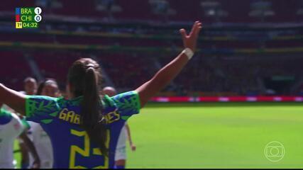 Aos 4 min do 1º tempo - gol de cabeça de Gabi Nunes do Brasil contra o Chile