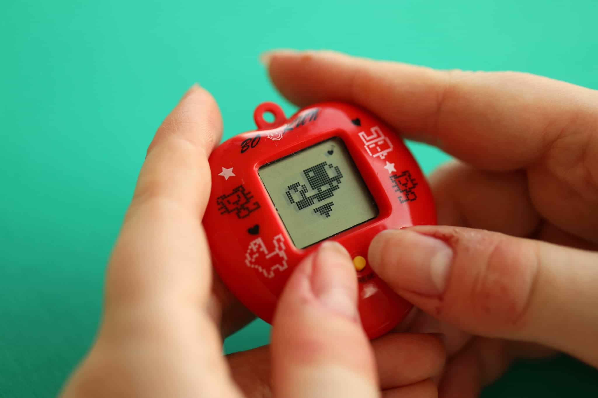 Imagem da matéria: Lembra do Tamagotchi? Meta trabalha em dispositivo equipado com IA para usar o Muse