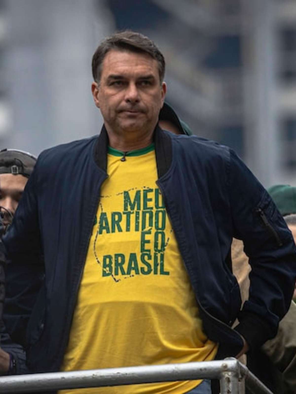 Entenda polêmica que envolveu informação falsa sobre Flávio Bolsonaro e Nossa Senhora Aparecida