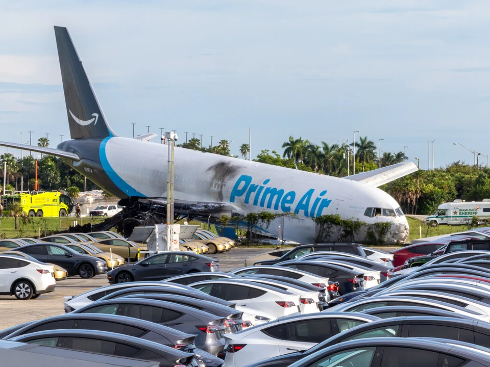 A Amazon suspende a parceria com a companhia aérea de carga após o acidente