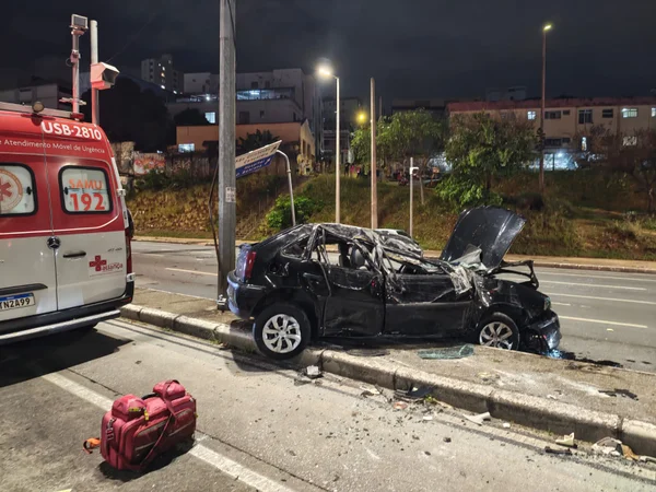 Mãe e filha de 5 anos ficam feridas após acidente em avenida de BH