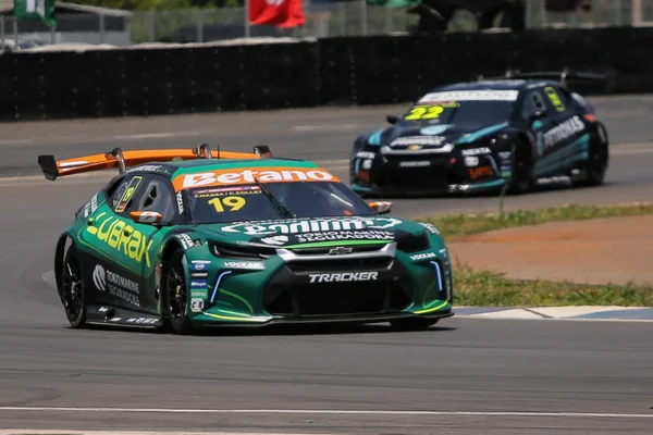 Gabriel Casagrande e Gabriel Robe lideram primeiro treino da Stock Car - destaque galeria