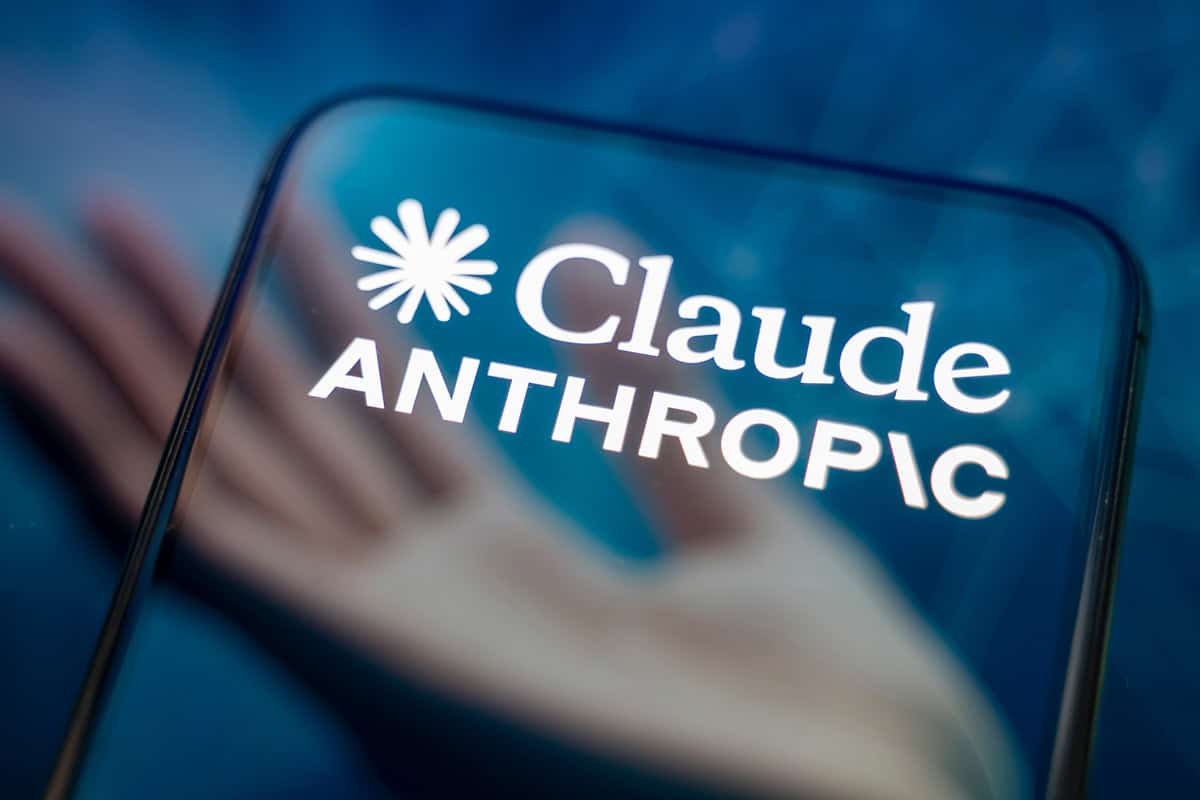 Anthropic identifica uso do Claude em armas e ciberataques e treinamento de IAs chinesas