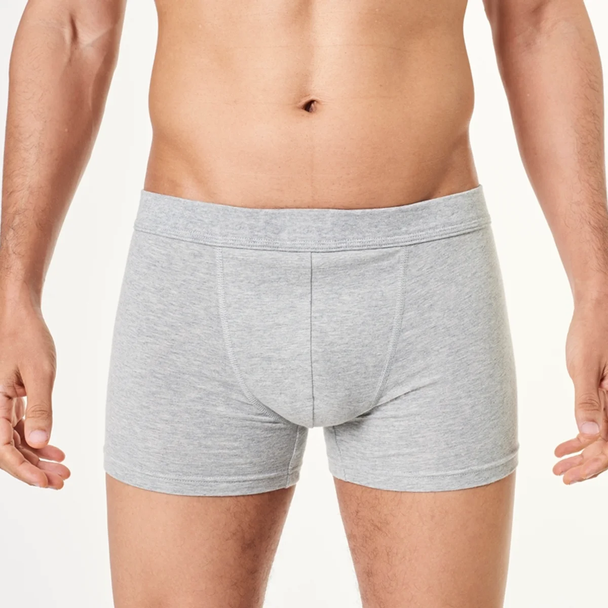 Cueca muito apertada pode prejudicar a qualidade dos espermatozoides