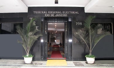 TRE-RJ barra mais três candidaturas e soma 10 registros negados por ligação com milícias e organizações criminosas
