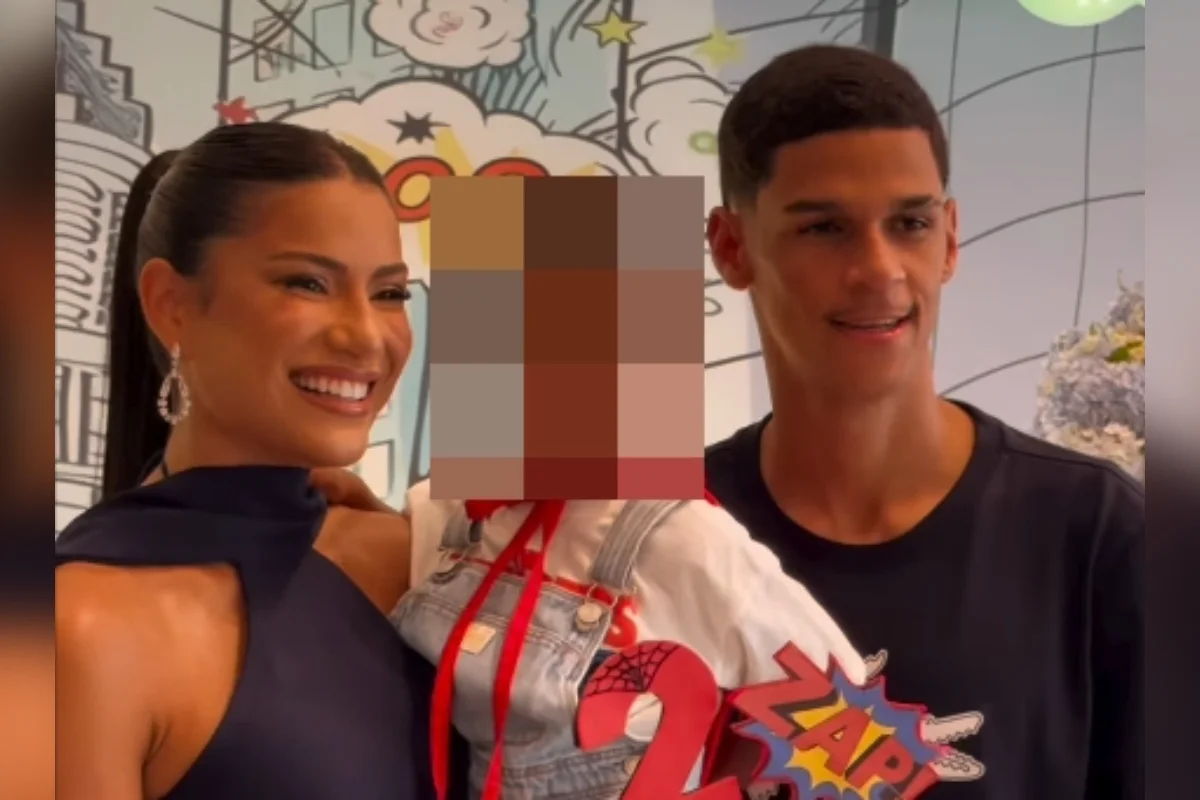 Imagem da matéria: Justiça proíbe namorada do Luva de Pedreiro de expor filho em publis