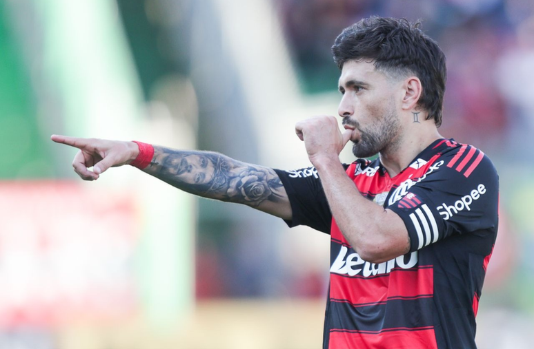 Como um jogador estrangeiro pode se naturalizar brasileiro e escapar da regra da CBF; entenda