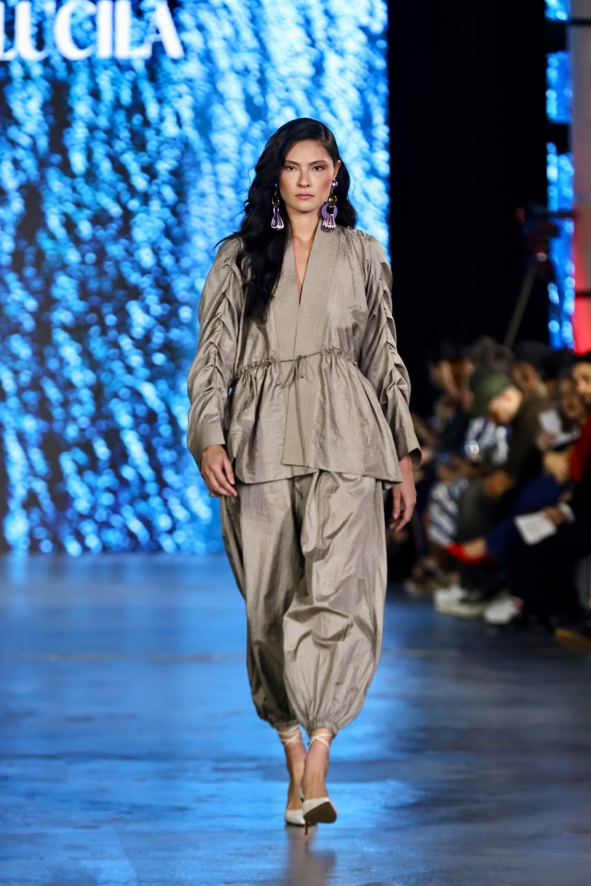 Lucila, Sau Swim e Geraldo Couto agitam 4ª noite do Metrópoles Catwalk