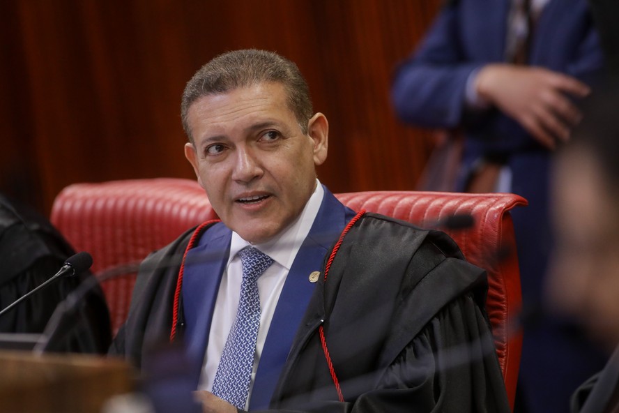 A contradição de Kassio ao declarar impedimento no caso sobre Alexandre de Moraes e Master