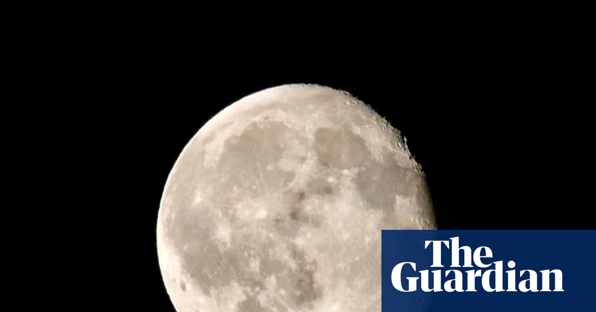 Um conselheiro militar de topo diz que os EUA devem se preparar para lutar ao redor da Lua