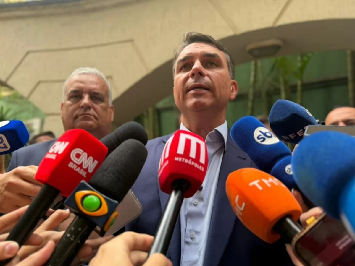 BTG/Nexus: com 50%, Flávio Bolsonaro lidera em rejeição; 49% rejeitam Lula