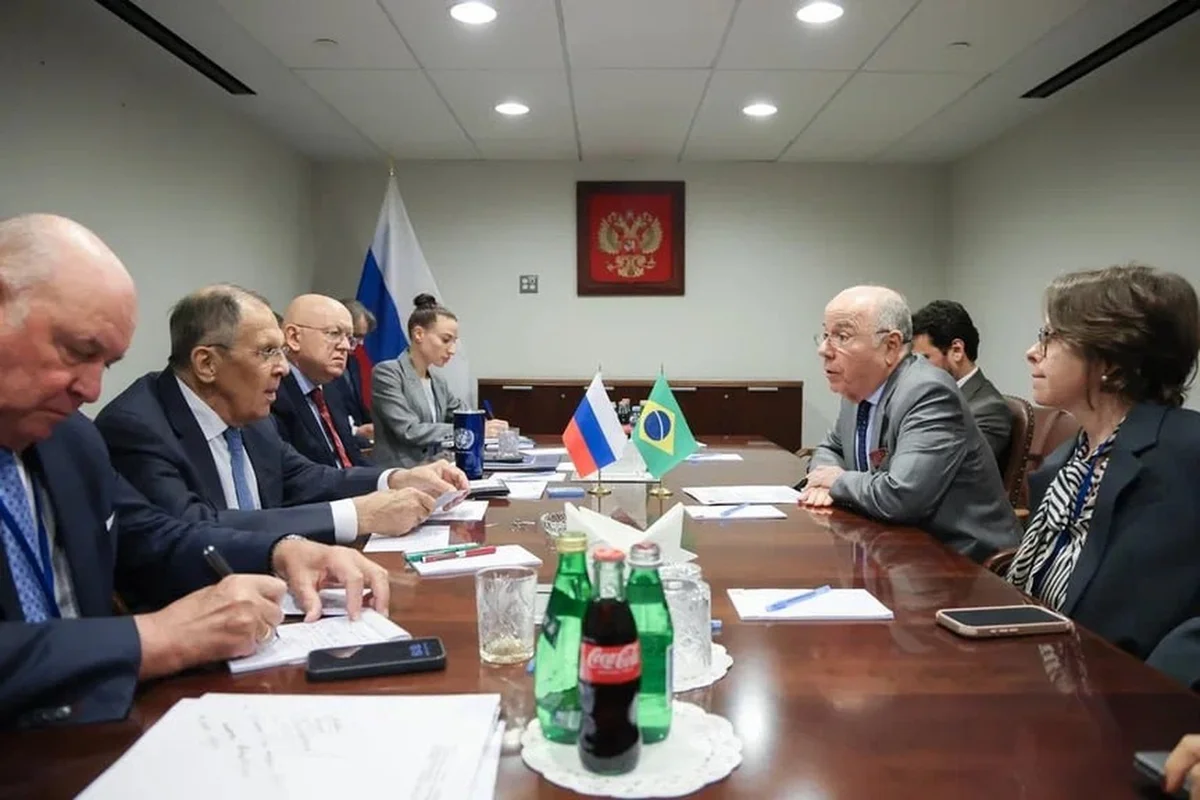 Mauro Vieira discute eleições no Brasil durante encontro com Lavrov nos EUA