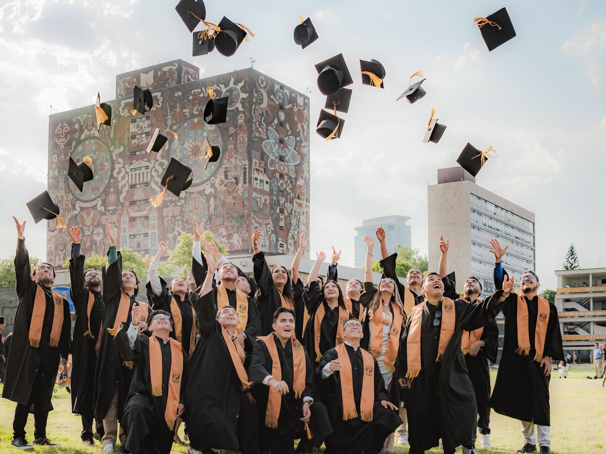 Mais de 5.000 terminaram sua carreira na UNAM, mas não se formaram ao longo dos anos: o FES Aragón abriu um programa para eles